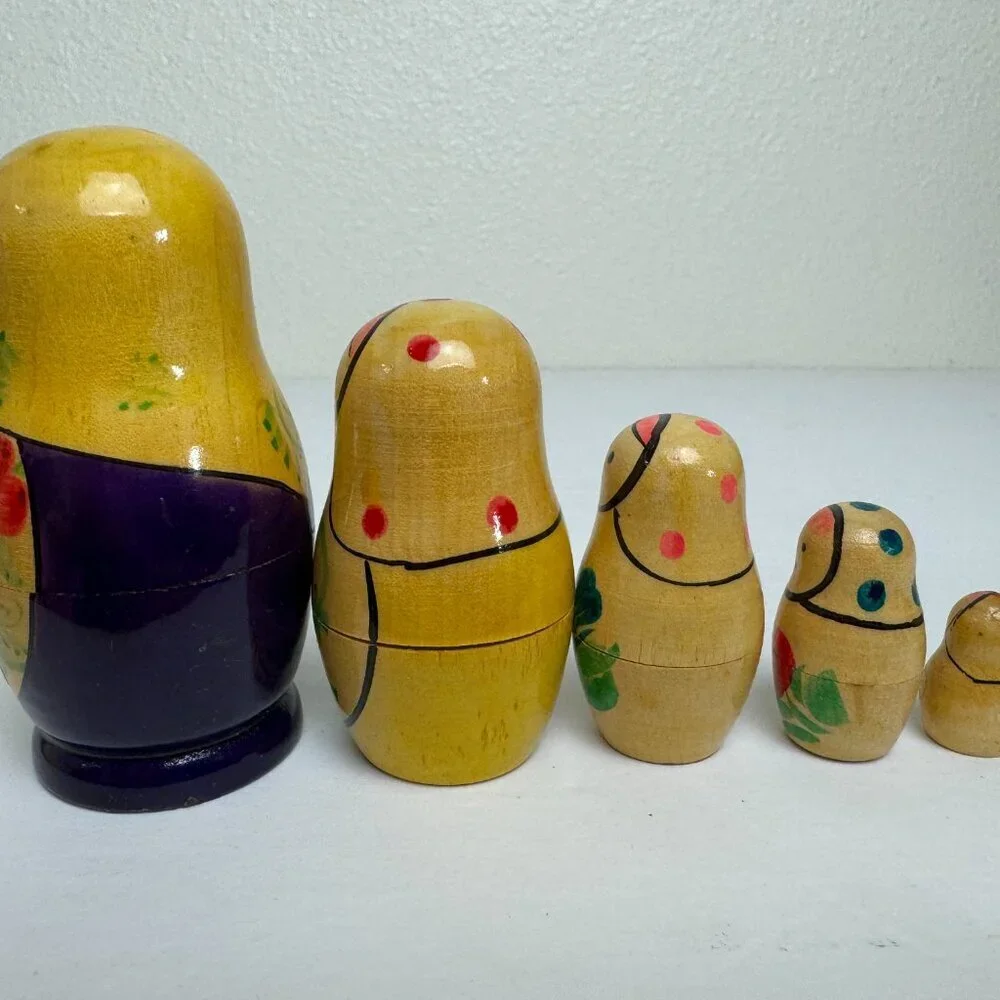 Old ( No Modern) Russian Wooden Babushka Matryoshka Nesting Dolls Hand Painted